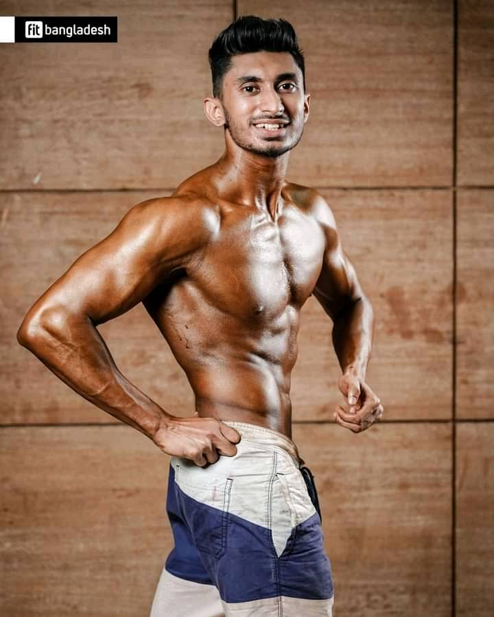 Male fitness model