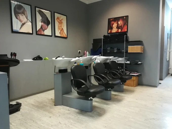 Innenansicht des Hairstudio Almaz in München