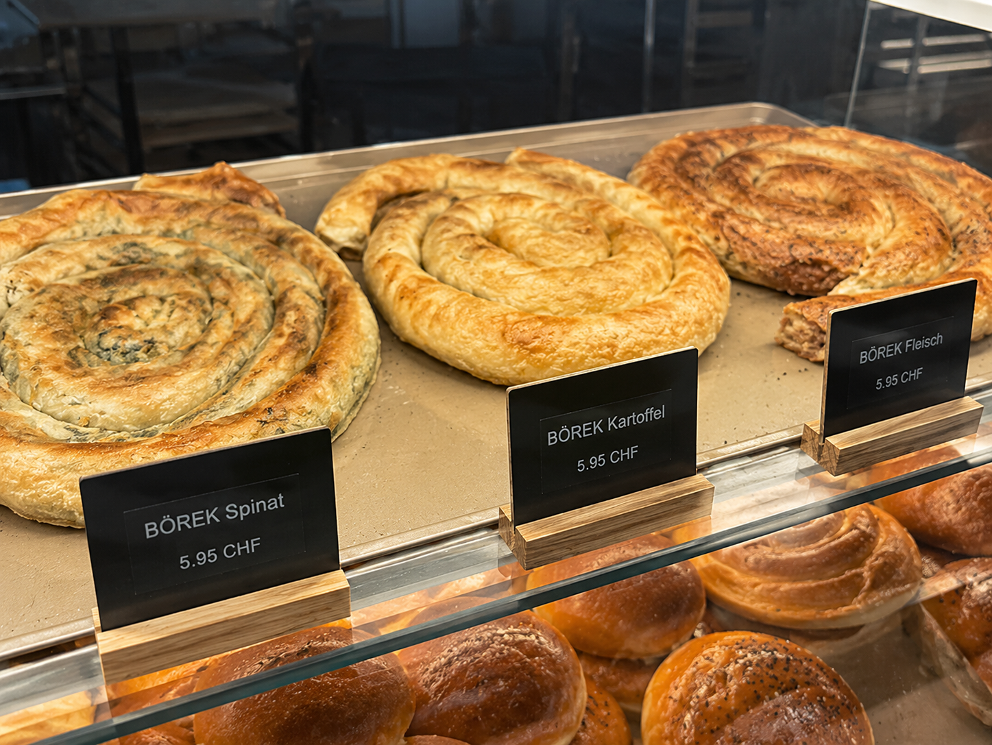 Frischer Börek - Spinat, Kartoffel und Fleisch