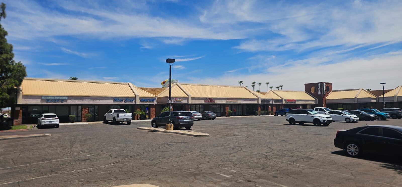 Easy access commercial location