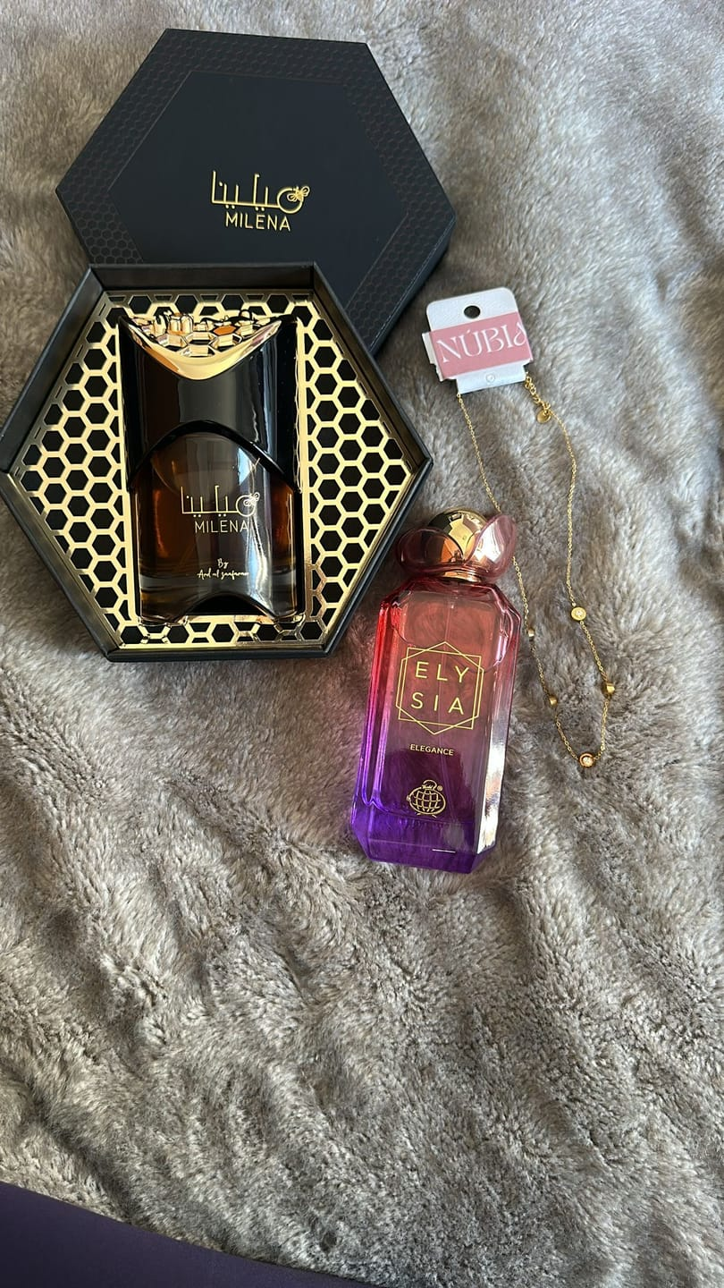 Milena e Elysia Elegance com pulseira Núbia de oferta