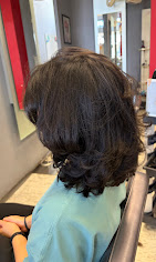 Ergebnis eines Damenhaarschnitts im Hairstudio Almaz – gepflegter, layered Bob