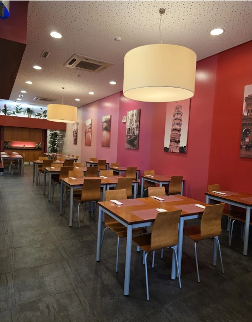 Interior do restaurante Divina Pizza Loures