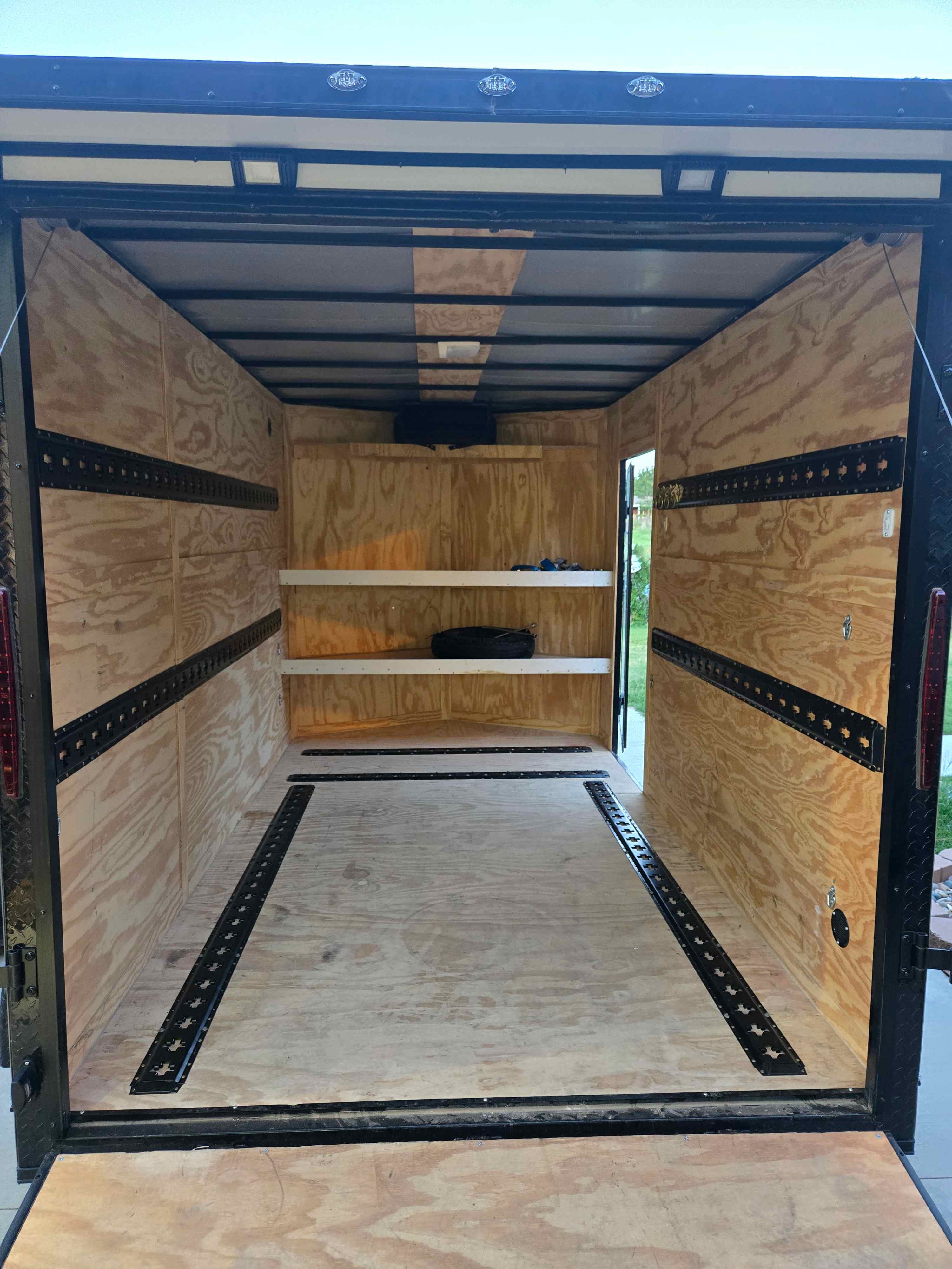 12ft Enclosed Trailer thumbnail 5