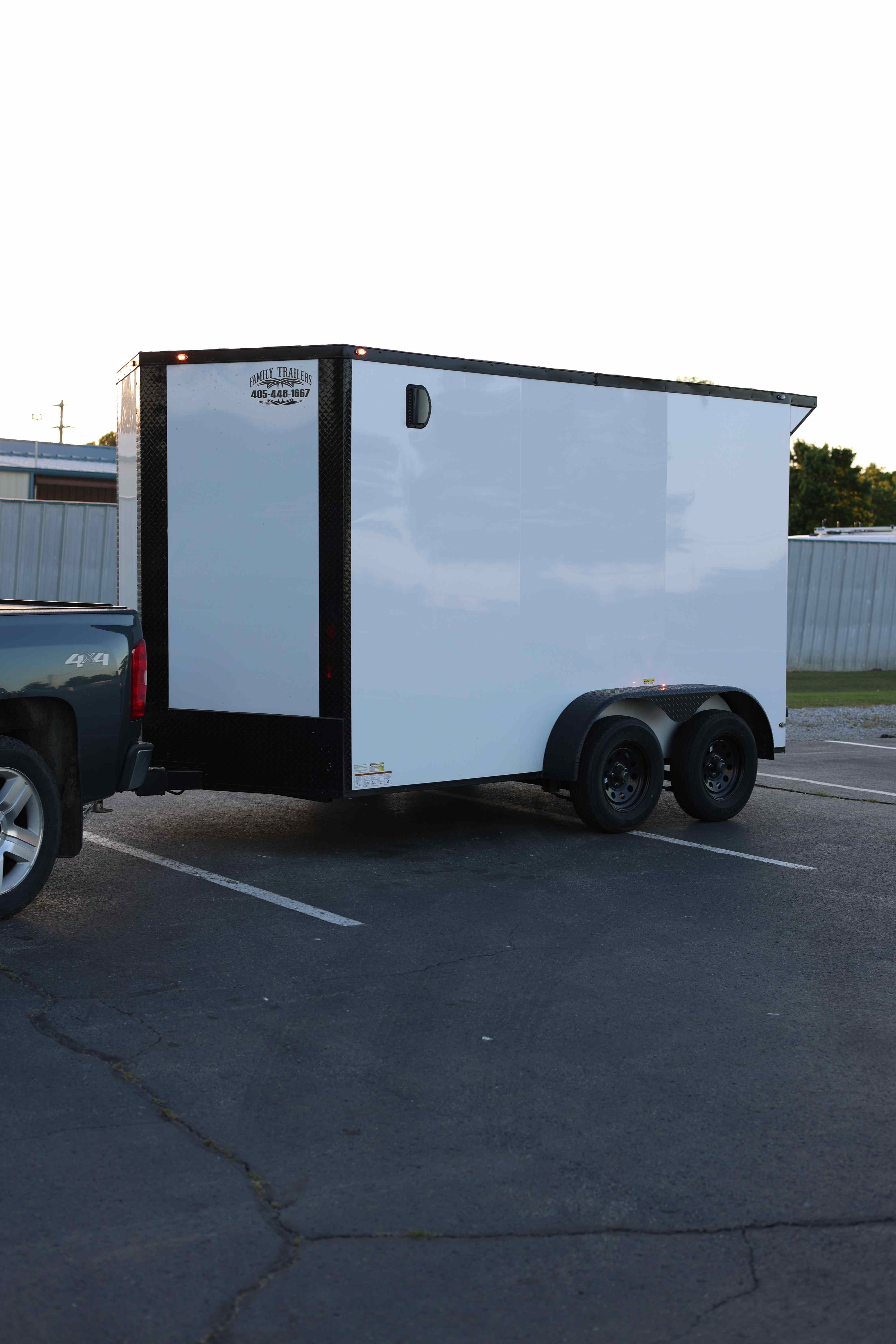 12ft Enclosed Trailer thumbnail 3