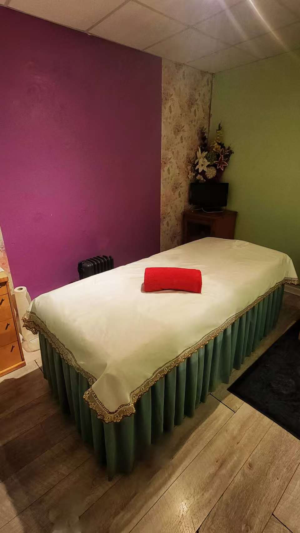 Modern massage treatment room