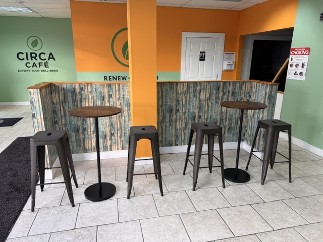 Circa Café smoothie bar area