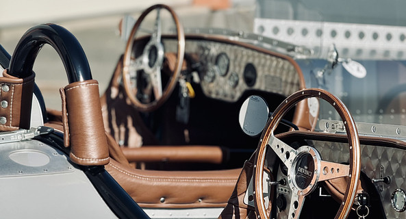 Intérieur cuir cognac et volant bois Devinci