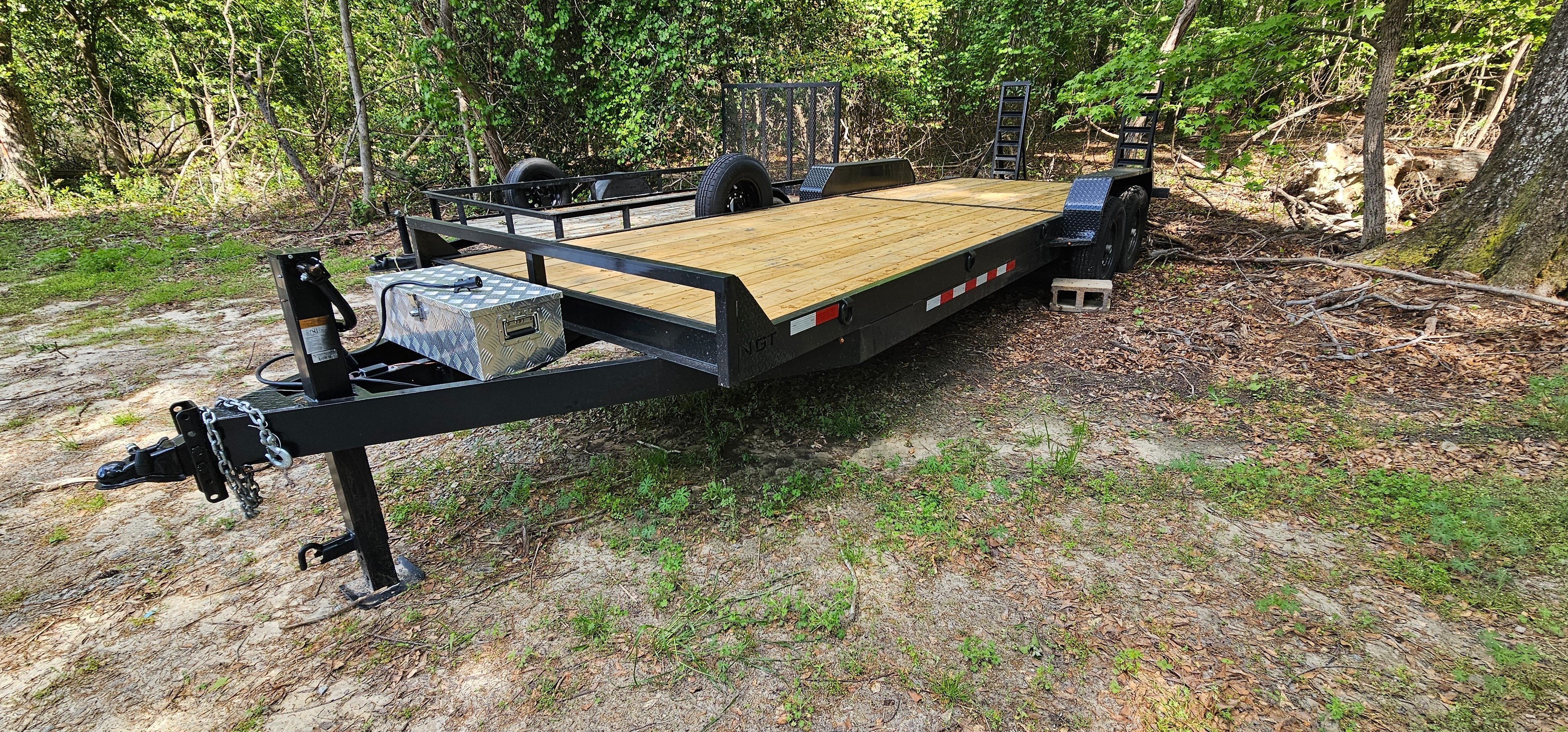 24ft Equipment Trailer view 4