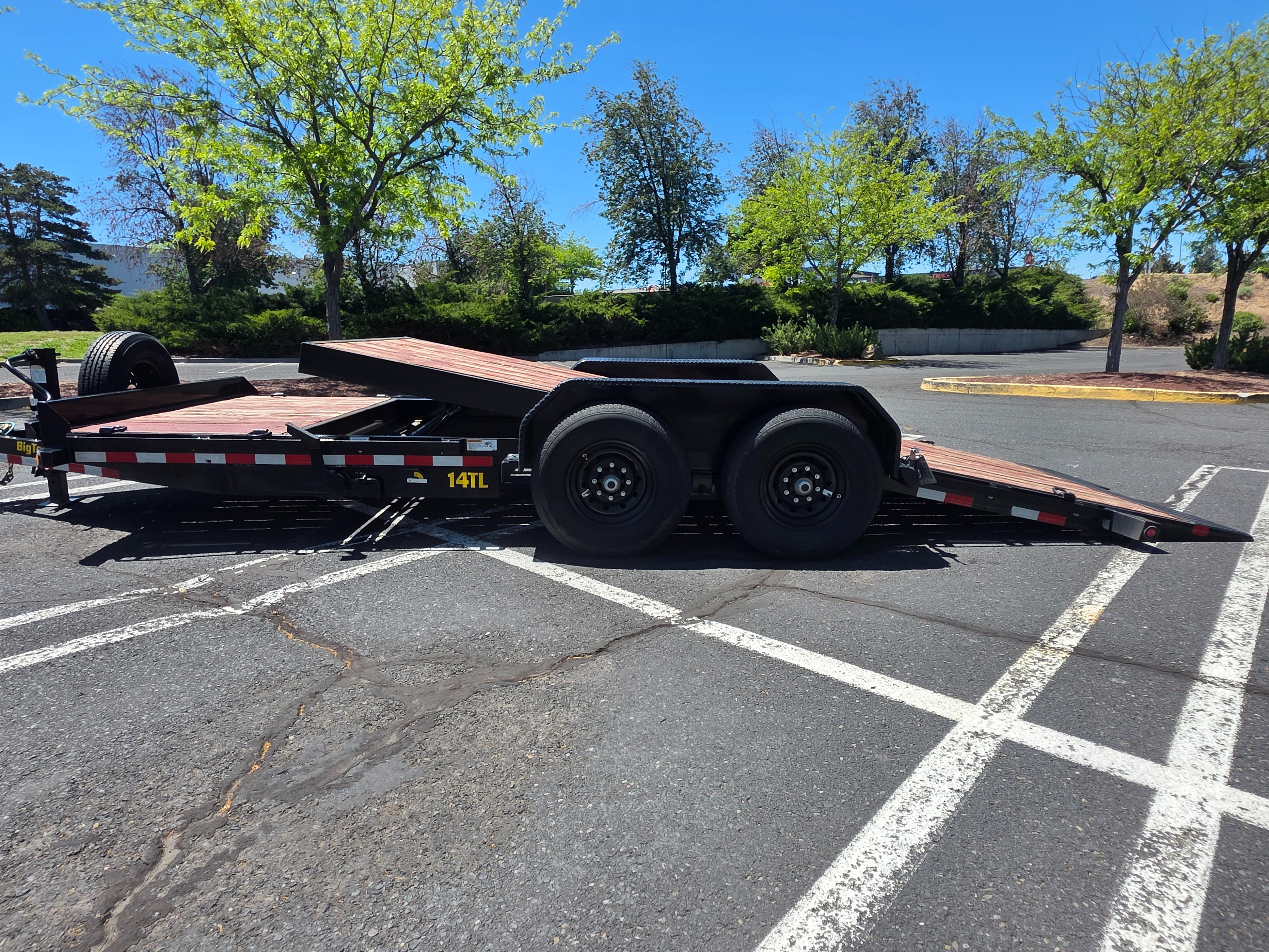 20ft Equipment Trailer thumbnail 2