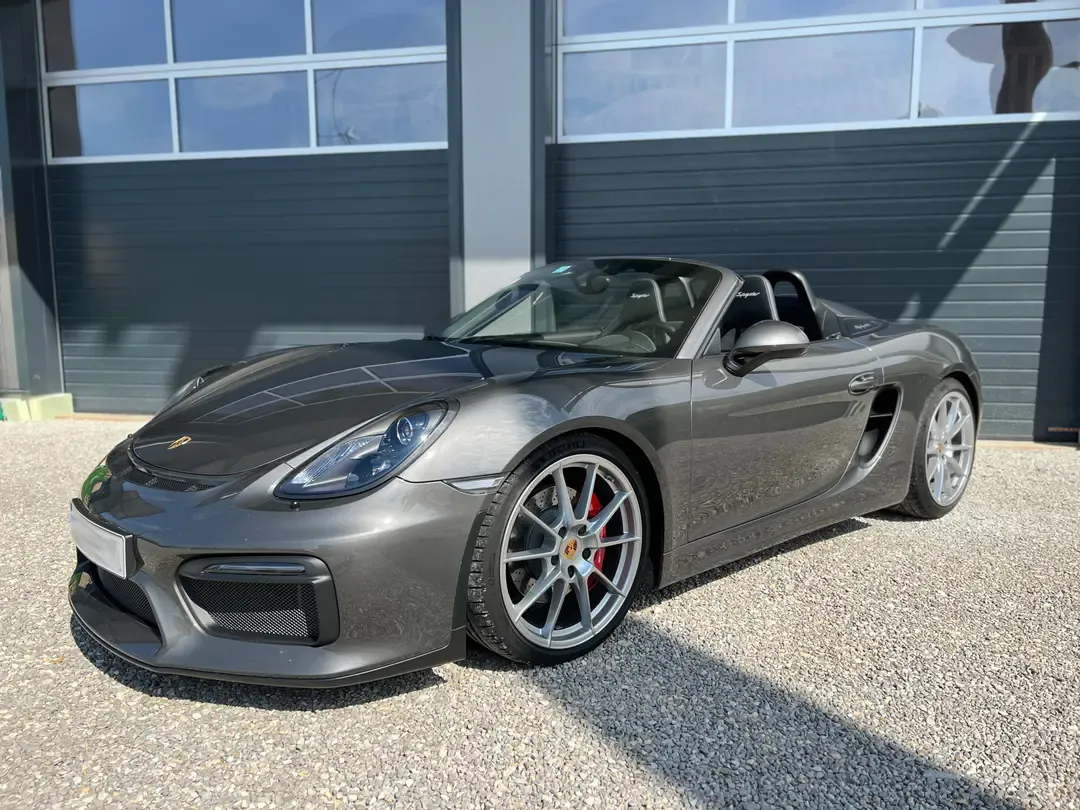 Modern Porsche GT Roadster
