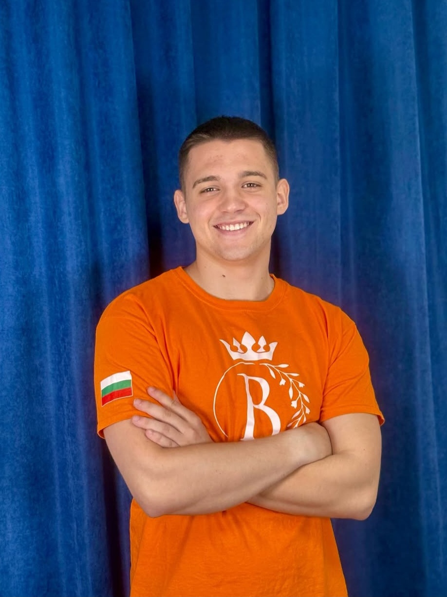 Лъчезар Колев