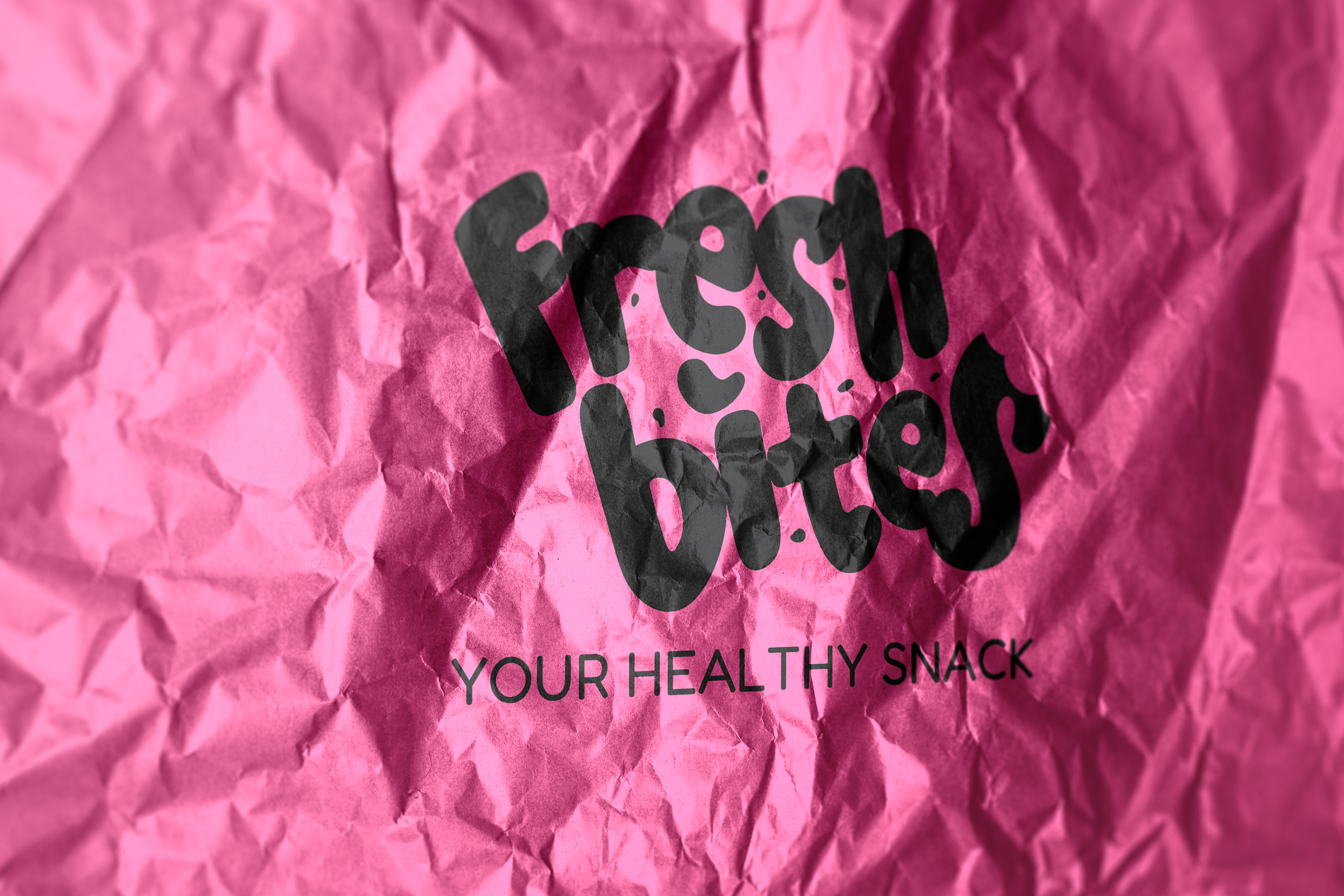 Fresh Bites Social-Media-Werbung auf einem Smartphone mit pinkem Markenmotiv