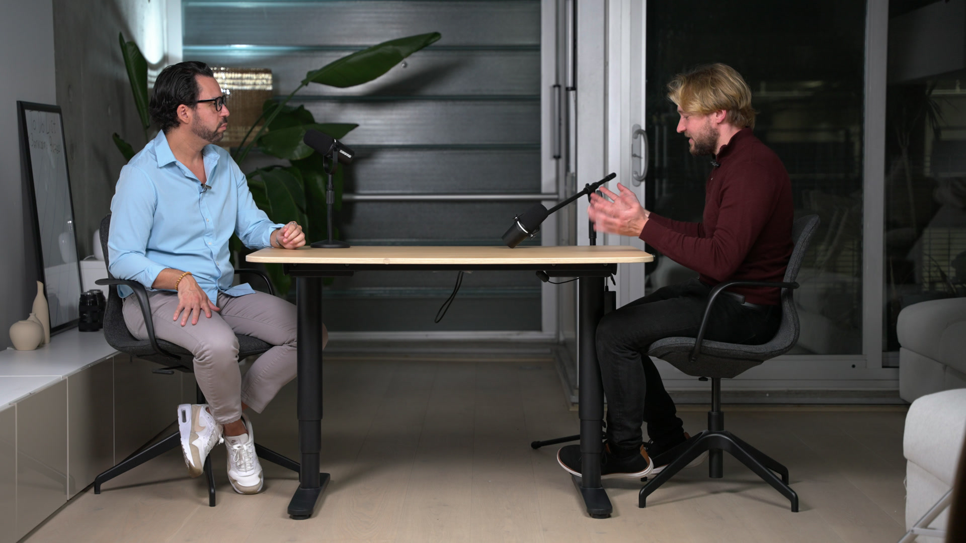 Mehdi Taifi and host Francisk Hanchar talking across a studio table