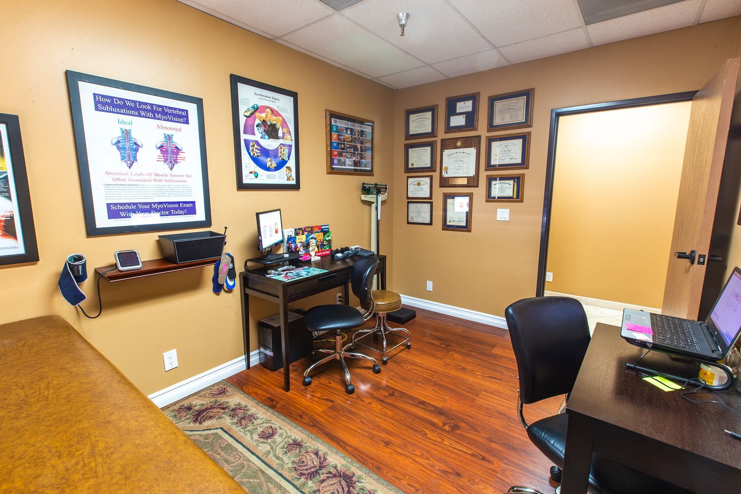 Doctor office with MoVision and vision exam setup