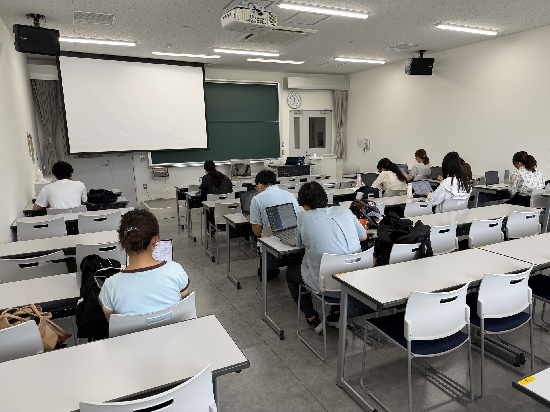 岡山理科大学 獣医学部 今治キャンパスの授業風景
