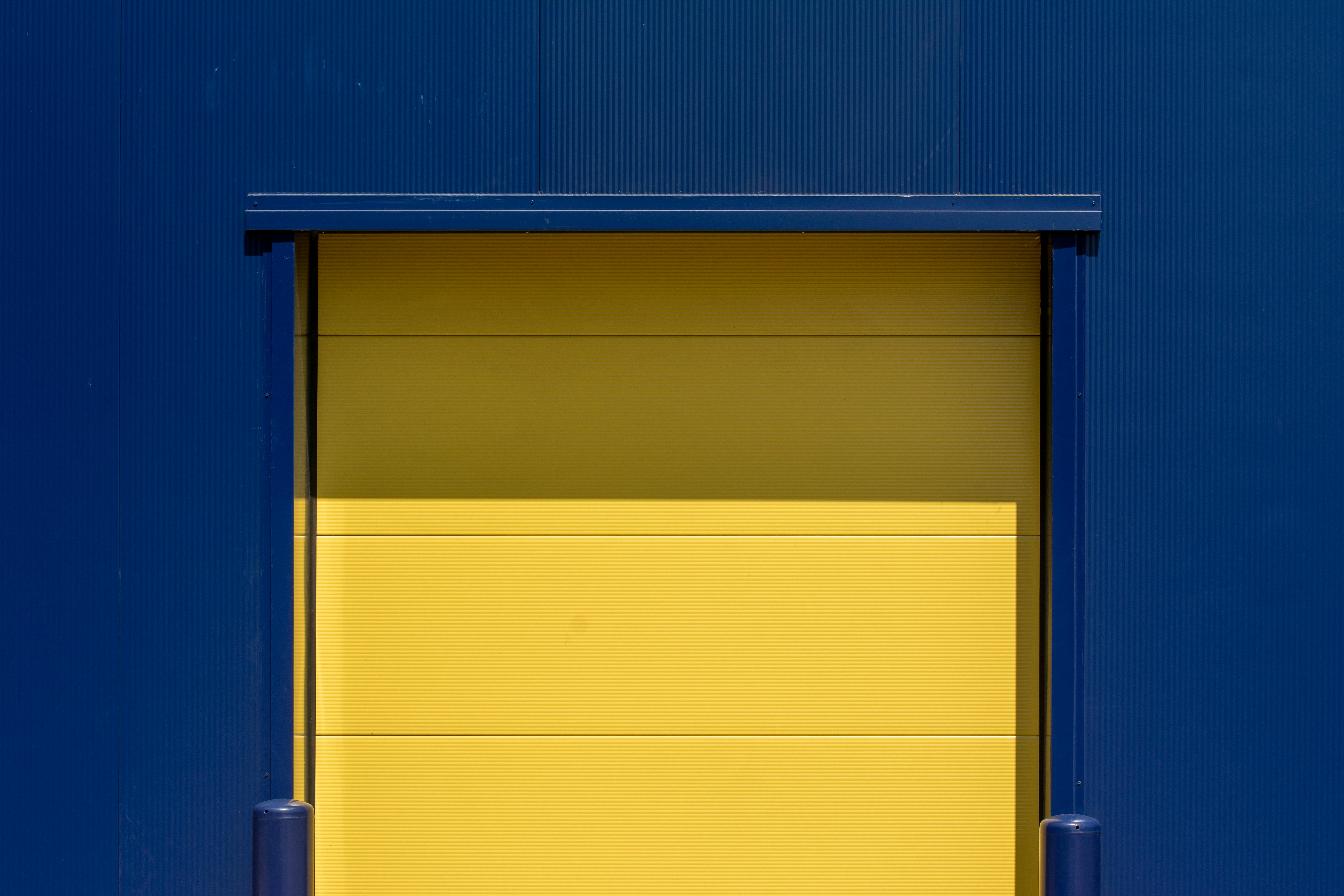Professional garage door installation in Santa Ana CA