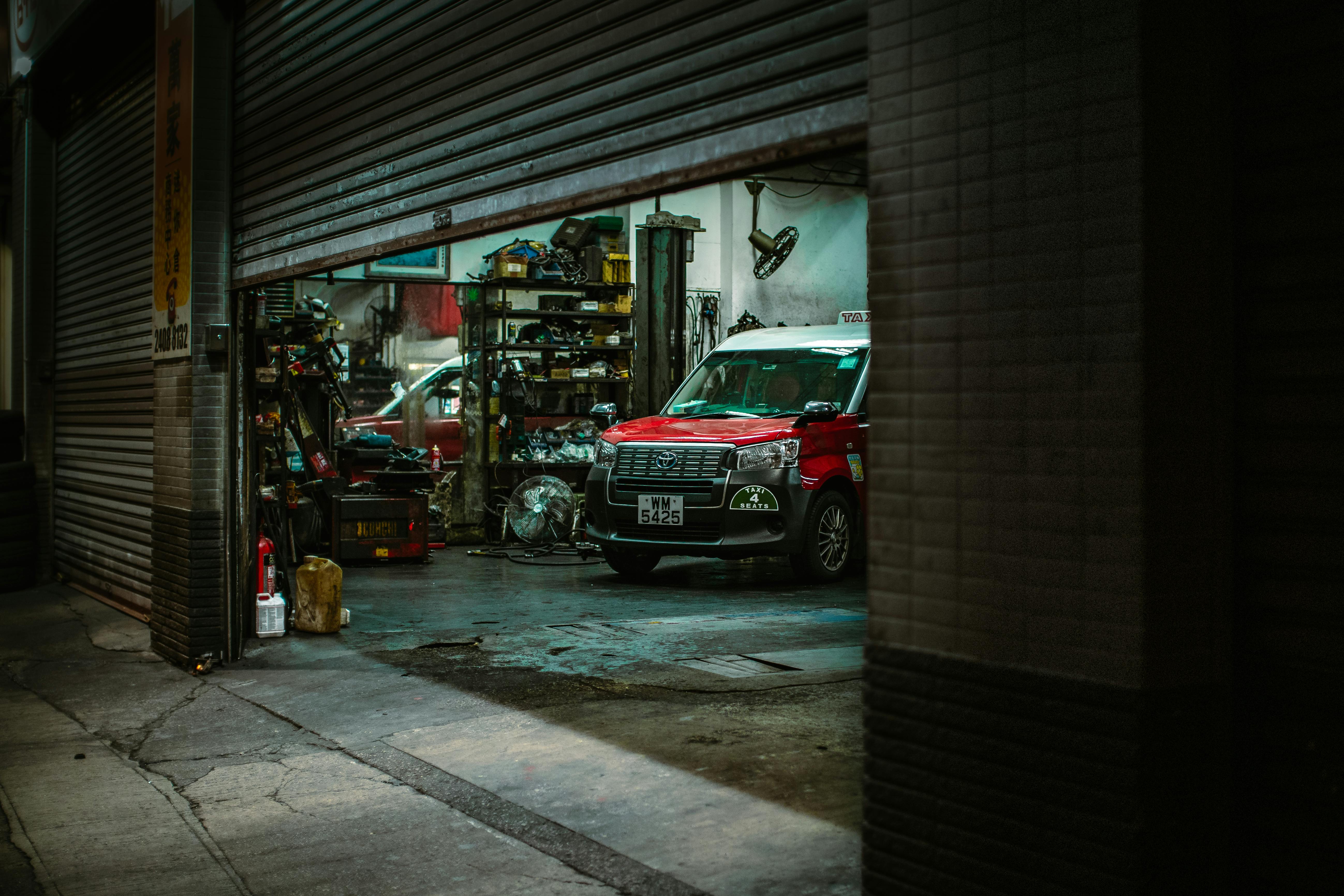 Professional garage door repair service in Santa Ana CA