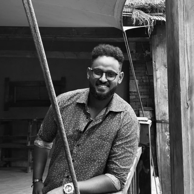 About the Artist - Dagil