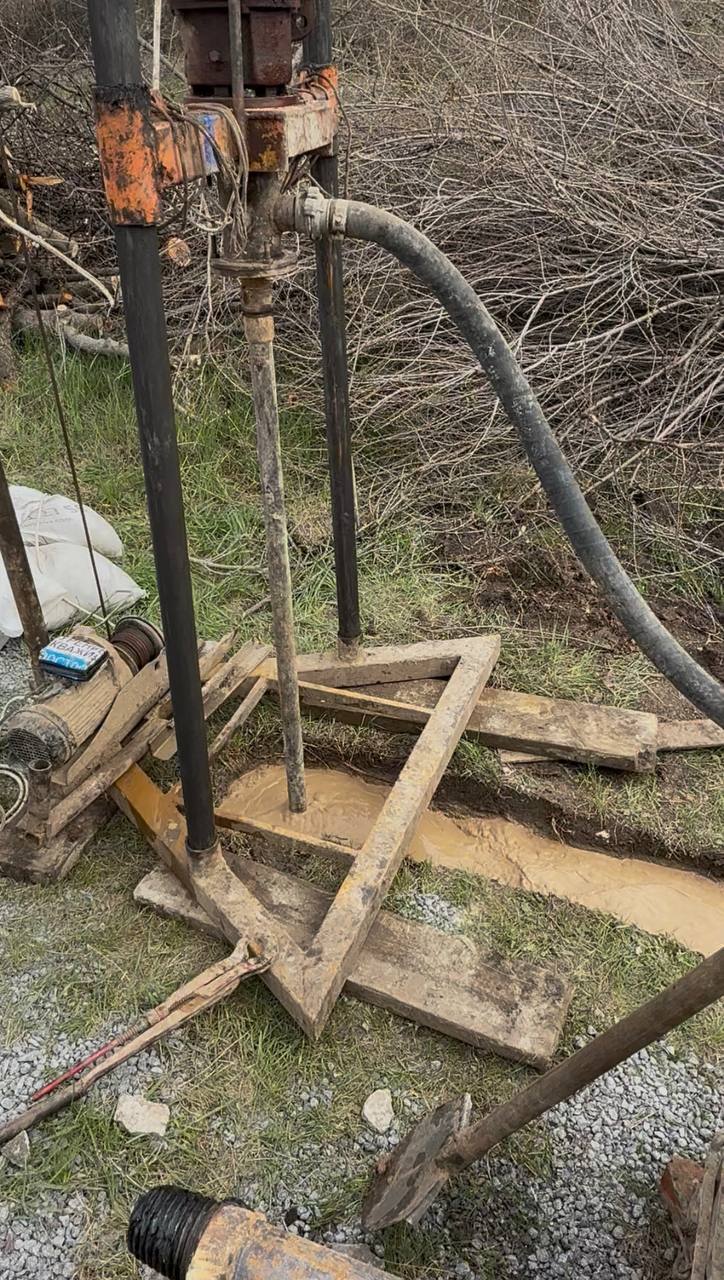 Буріння свердловини на воду — HydroExpert