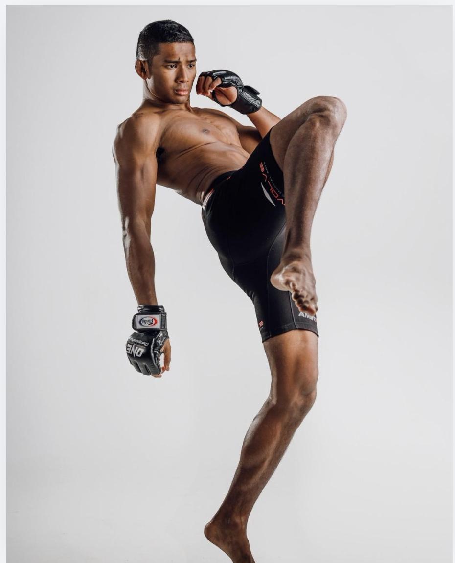 Amir Khan