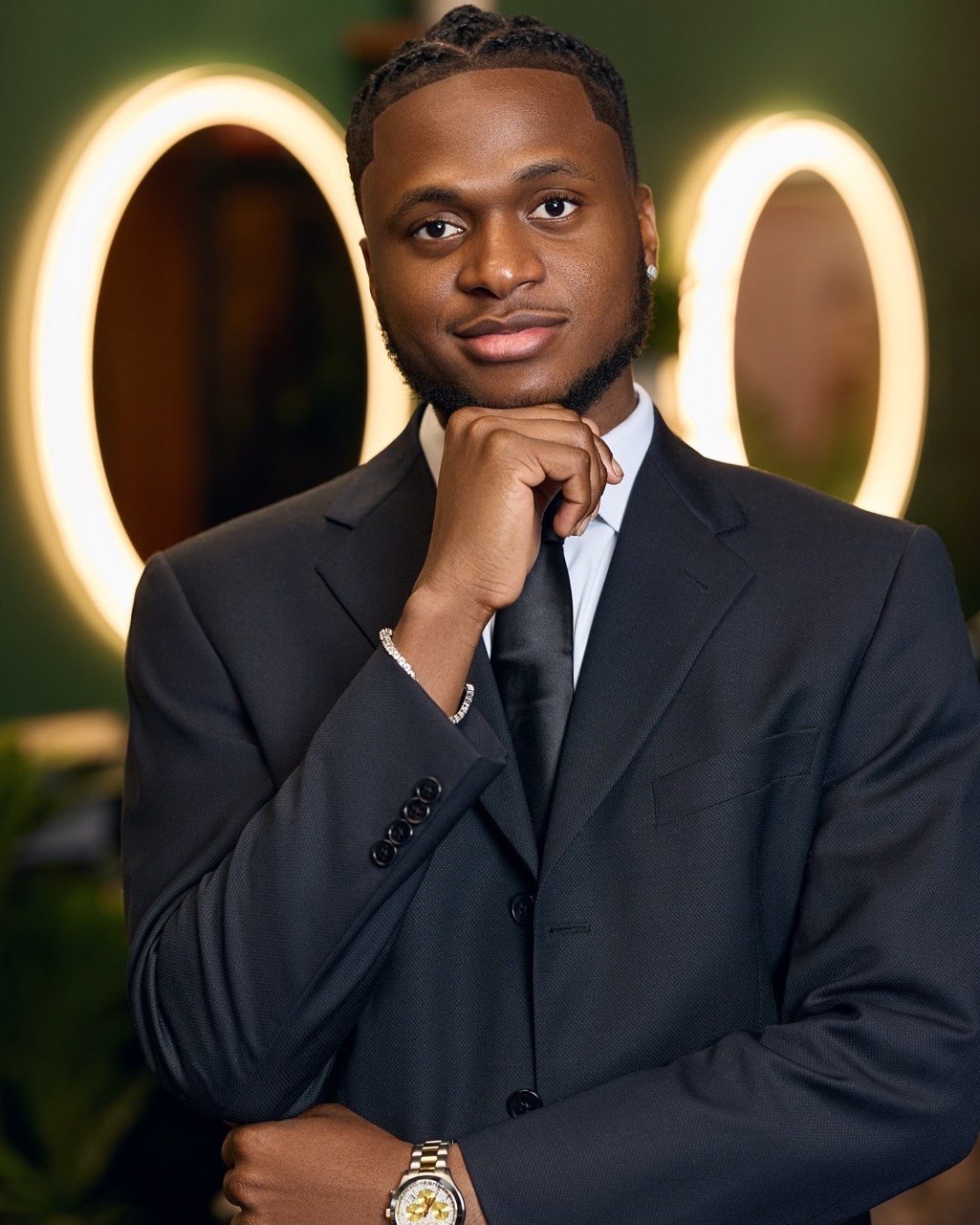 Victor of VicShears in a tailored suit