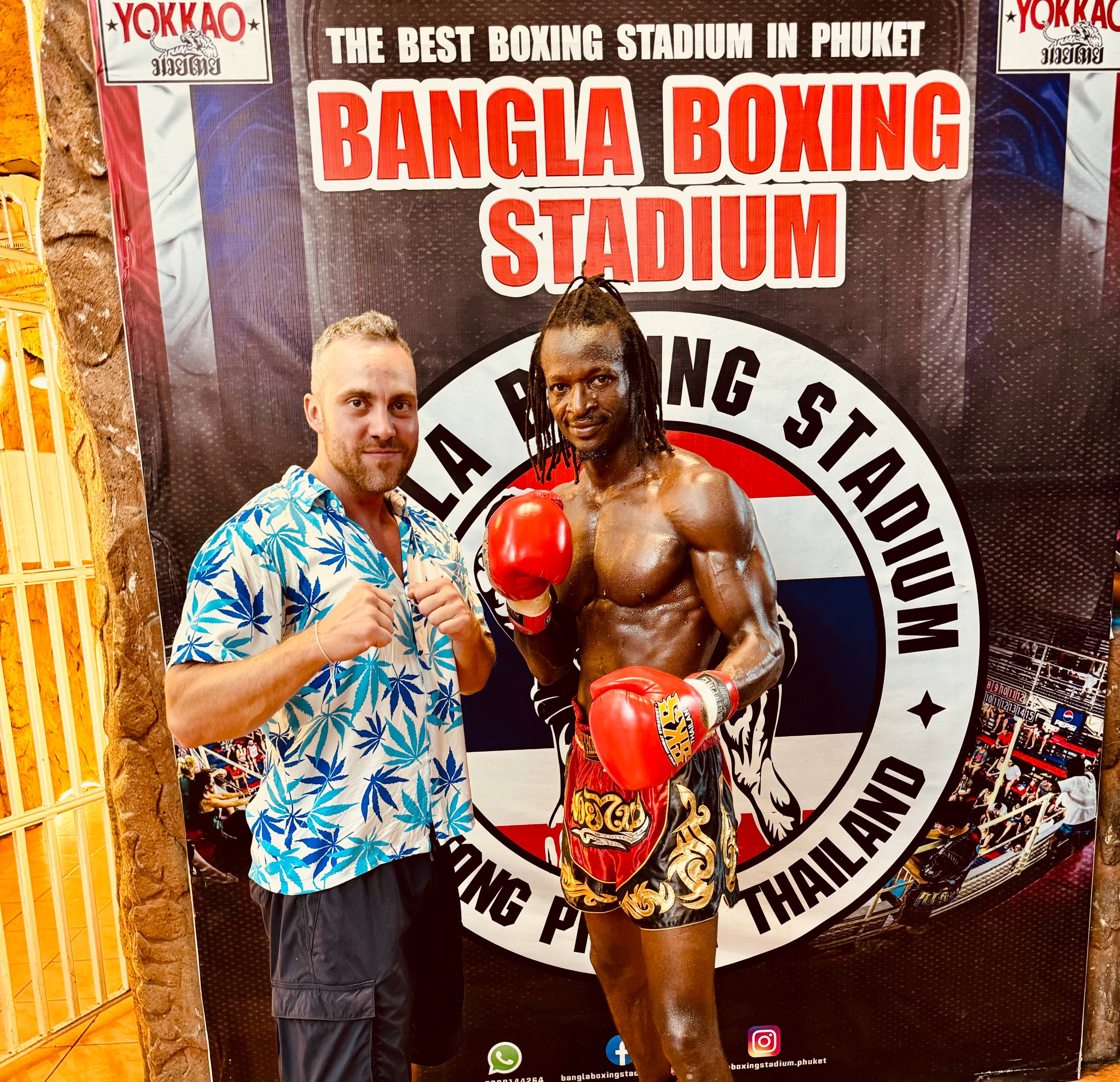 Spotkanie z zawodnikiem Muay Thai w Bangla Boxing Stadium