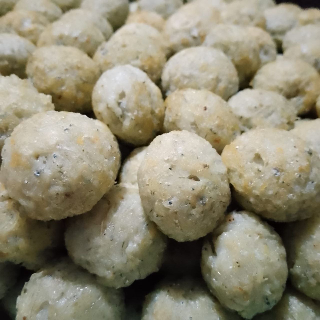 Blenyik Teri Close Up
