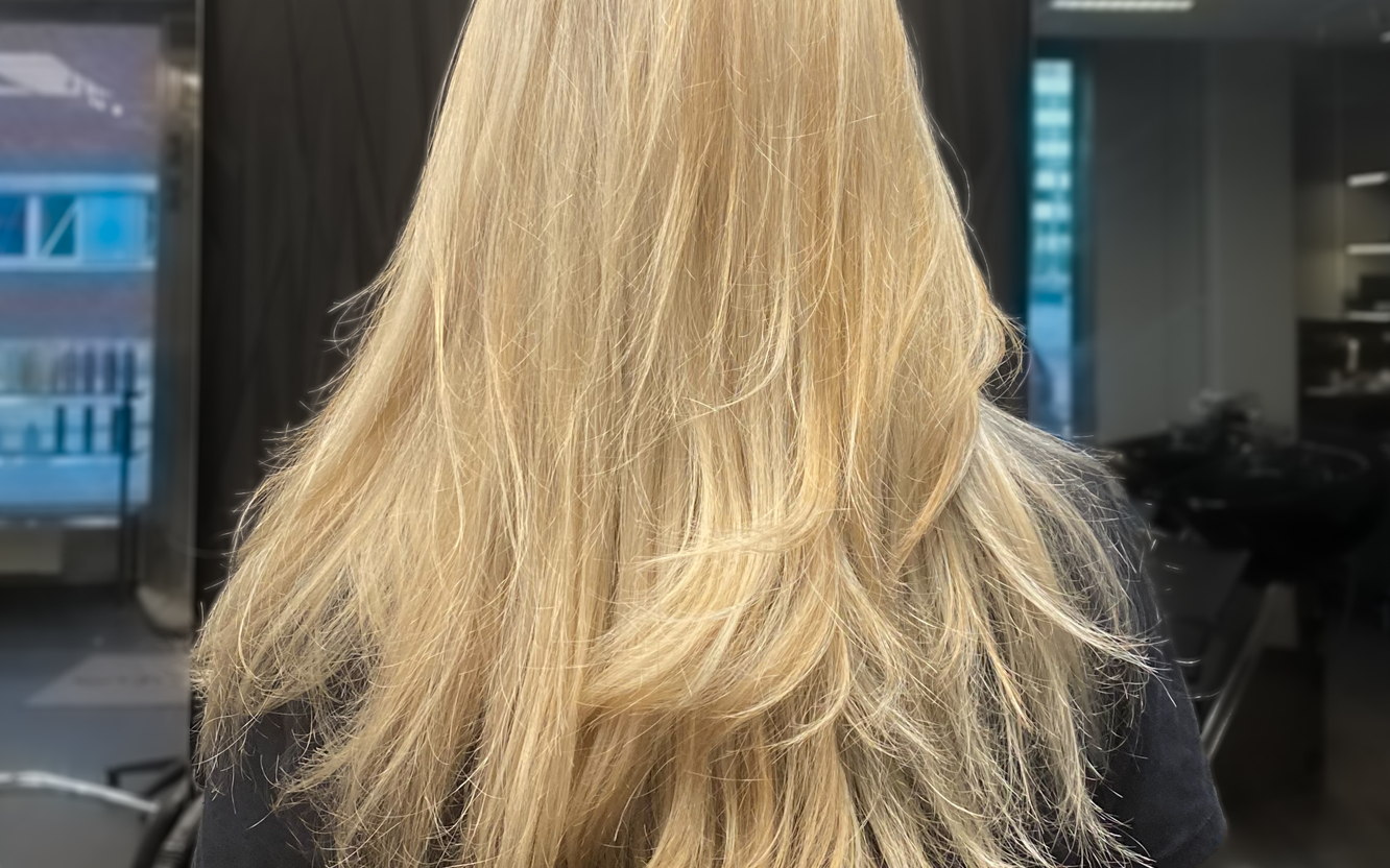 Vackert blont hår - resultat från Salong Anna & Jag