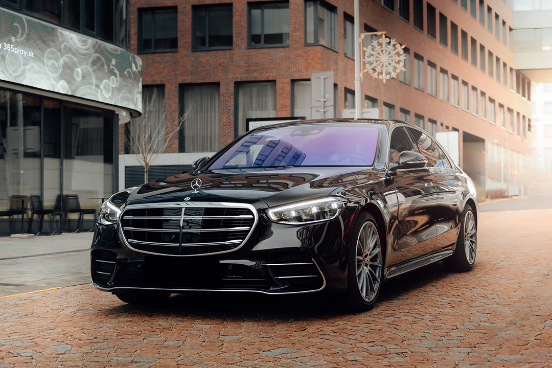 Mercedes S-Class — 1–3 passengers