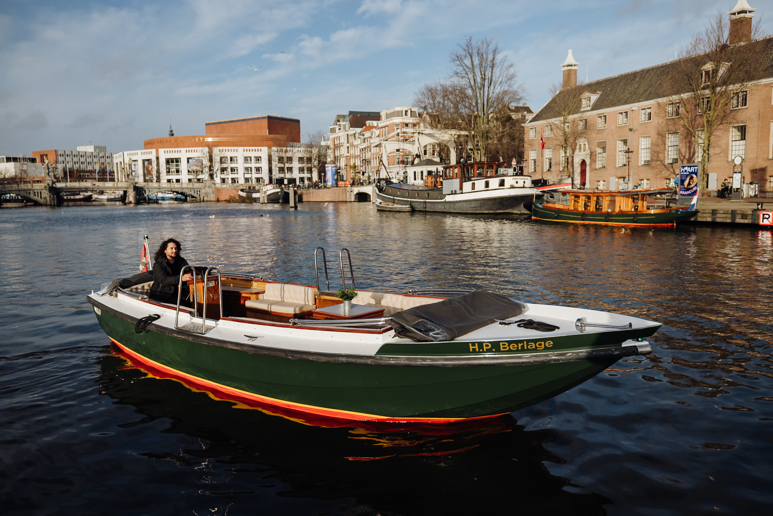 Luxury Open Boat Cruise