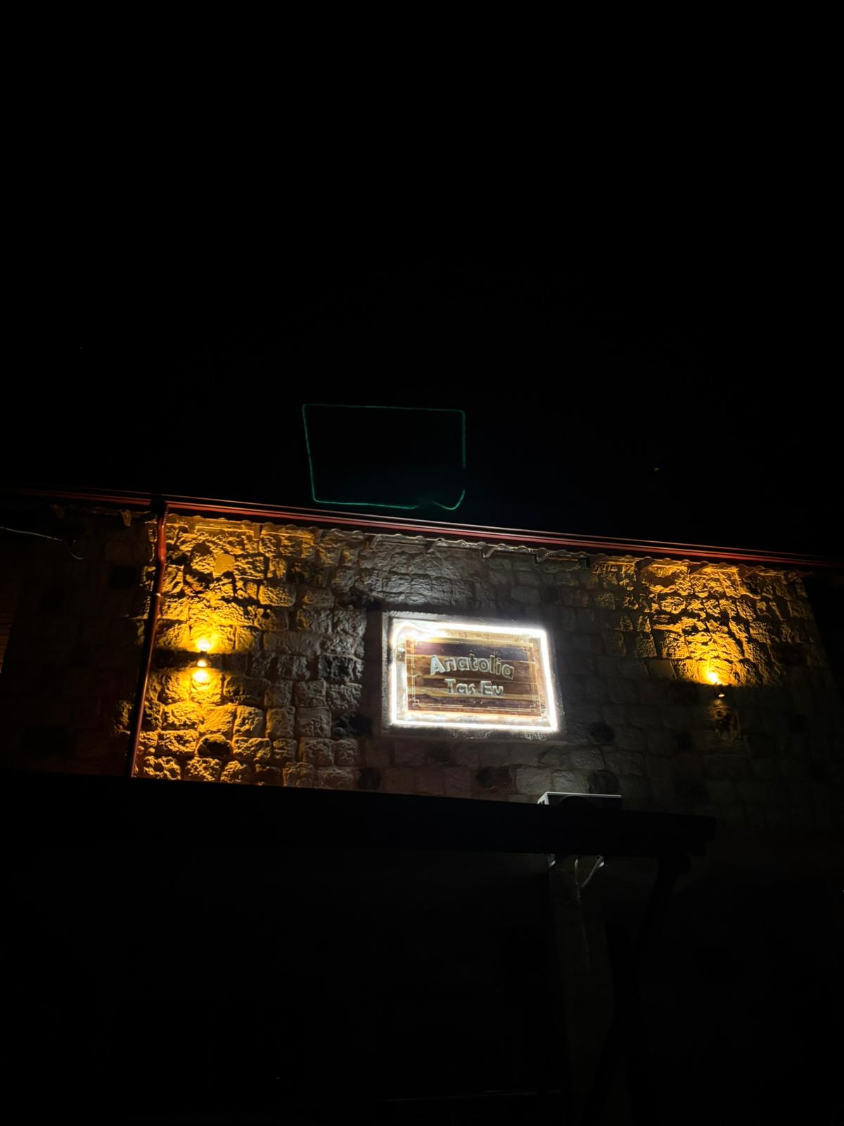 Simena Odası - Gece Tabela