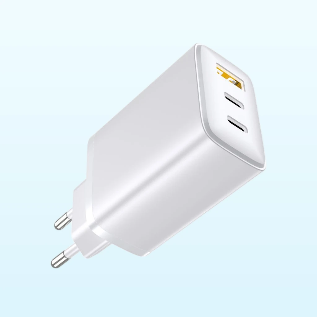 Wholesale 65W 2C1A PD Fast Charger for Laptop and Phone Charging LR65ACC-EU-M01
