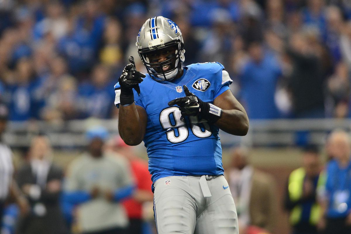 Andre Fluellen celebrating on the football field