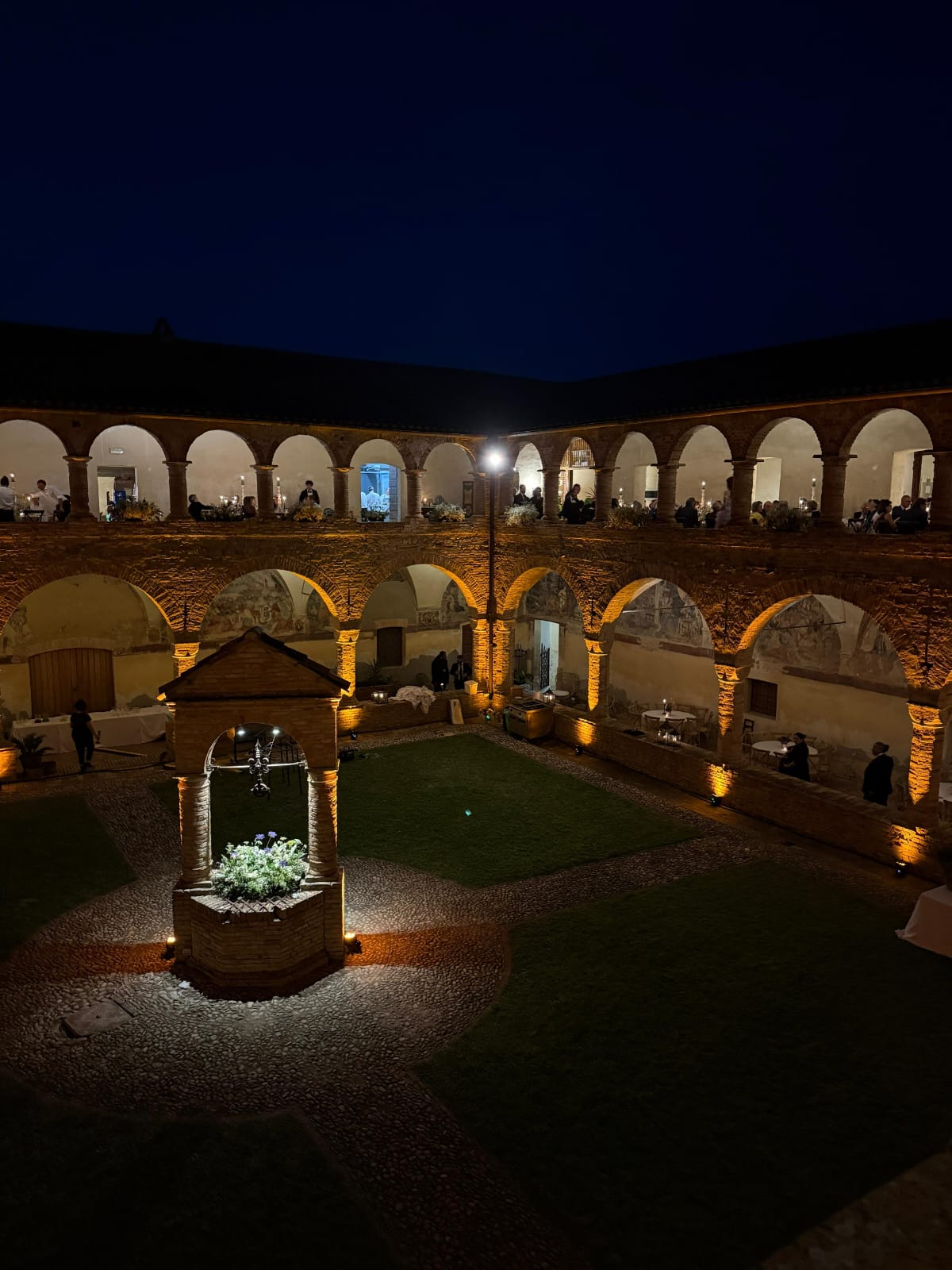 Historic courtyard event lighting