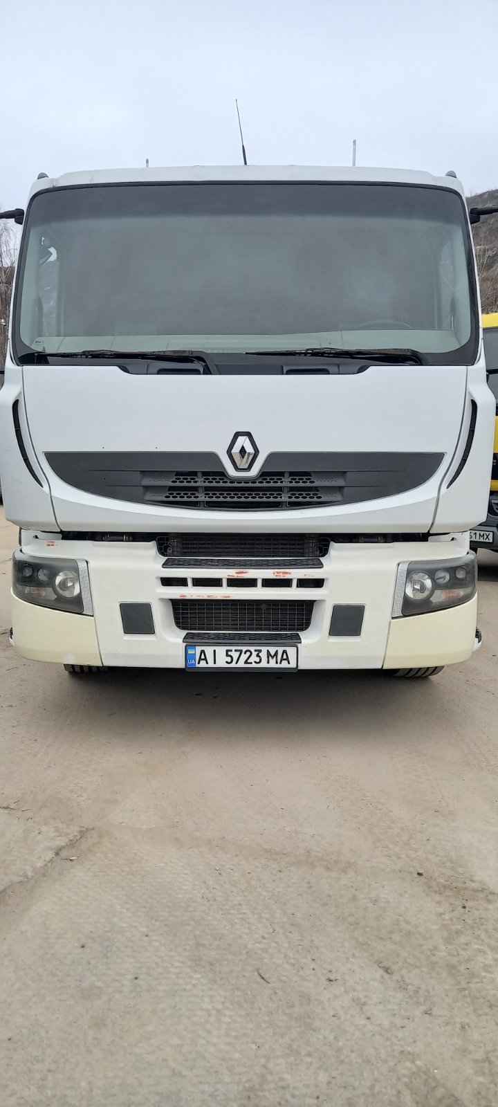 Renault білий