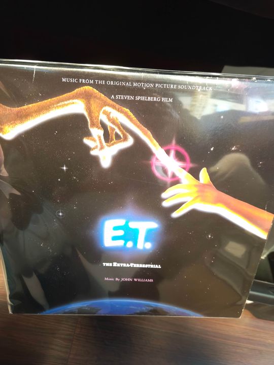 Vinyle BO E.T. l'extra-terrestre pr\u00e8s d'Amboise Game & Disc